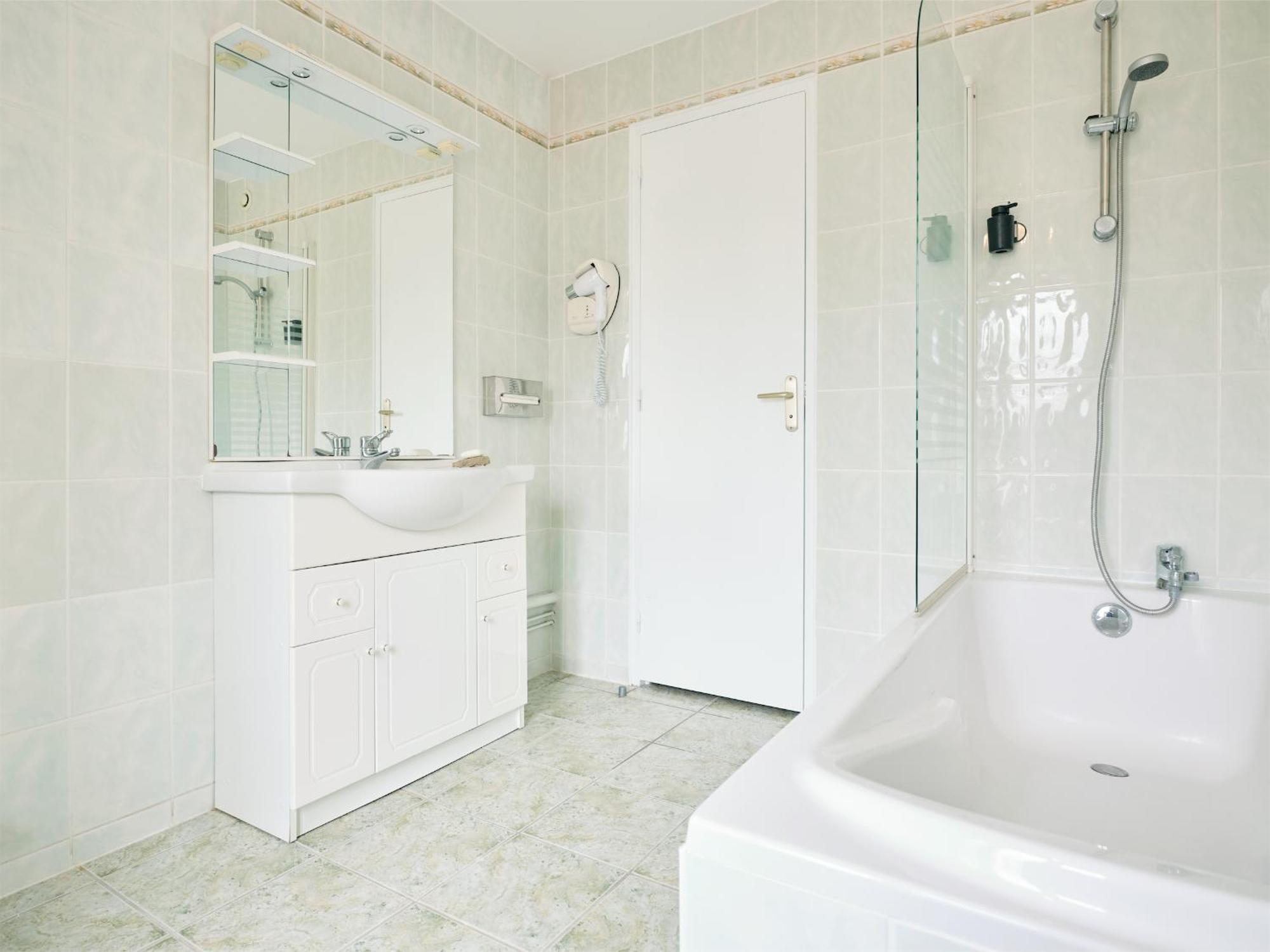 La Boule D'Or - Auberge Creative Clamecy  Bagian luar foto